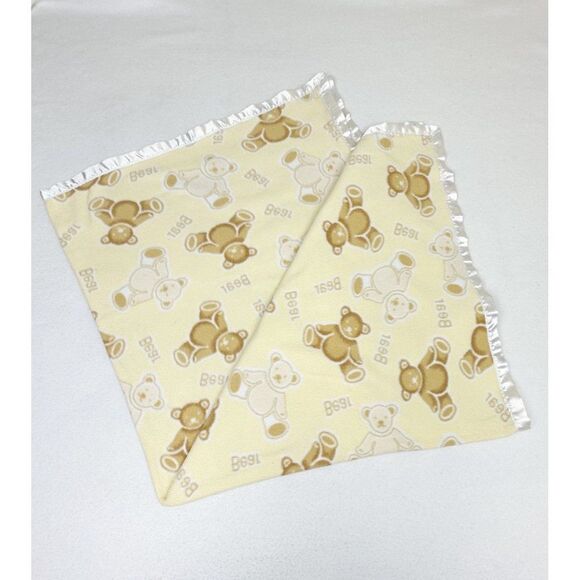 Vintage Bears Yellow Satin Trim Baby Blanket 47x 51 - Picture 5 of 5
